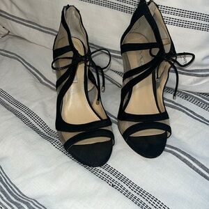 Size 7 black Nina, New York shoes.